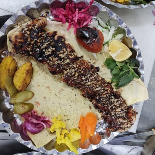عکس 6 — باغ رستوران شاهان