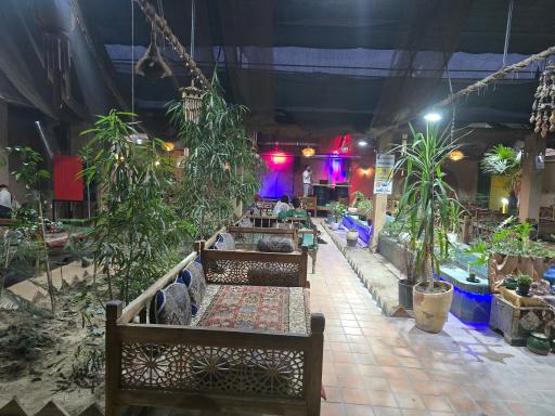 عکس 6 — سفره خانه سنتی پانیک