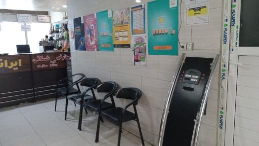 عکس 2 — نمایندگی ایرانسل و رایتل