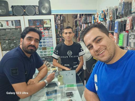 عکس 3 — موبایل حمید گوهران
