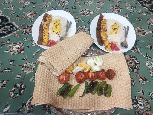 عکس 3 — رستوران عزیزی