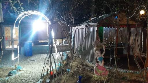 عکس 3 — سفره خانه آب و آتش