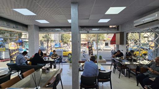 عکس 2 — رستوران بهاران