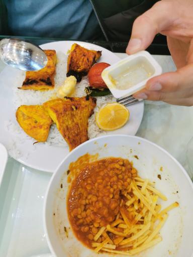 عکس 3 — کباب و حلیم زاگرس