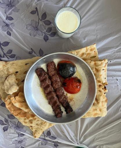 عکس 3 — رستوران سرچشمه (میلانی)
