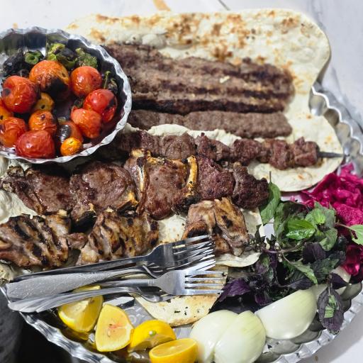 عکس 10 — کبابی نان داغ کباب داغ سیروان