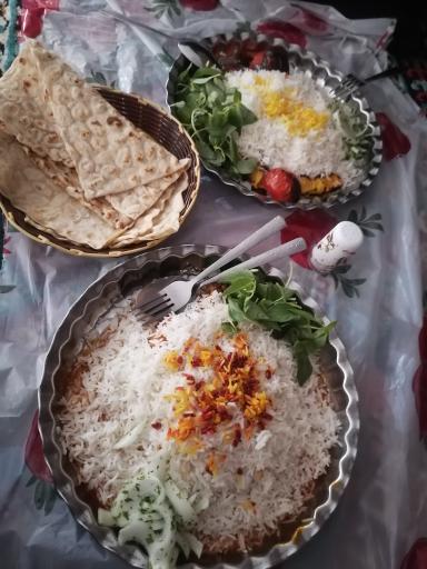 عکس 3 — رستوران تاج وتخت
