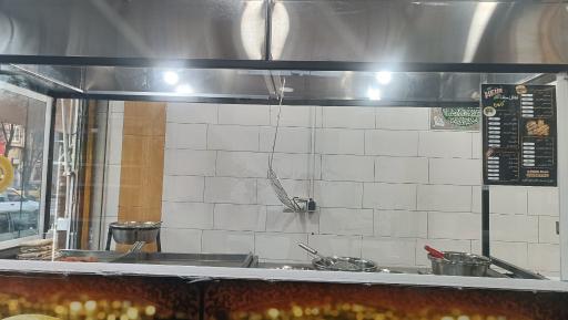 عکس 2 — ساندویچ و فلافل کارون