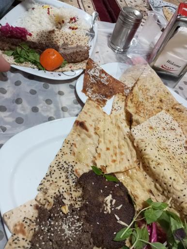 عکس 3 — رستوران امین
