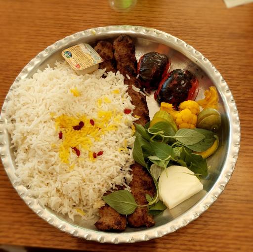 عکس 1 — فست فود دوستان