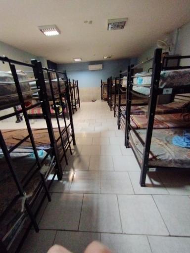 عکس 3 — اقامتگاه همراهان بیمار (بیمارستان دکتر شیخ)