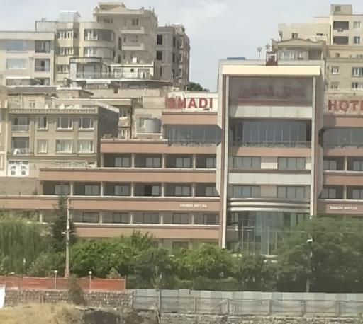 عکس 3 — هتل شادی سنندج