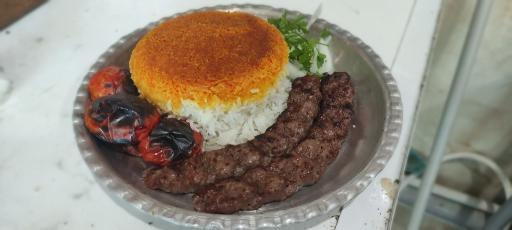 عکس 9 — کبابی حاج حسن