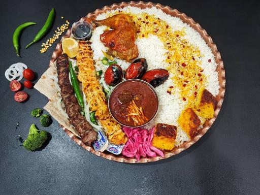 عکس 3 — کترینگ و غذای بیرون بر اویتا