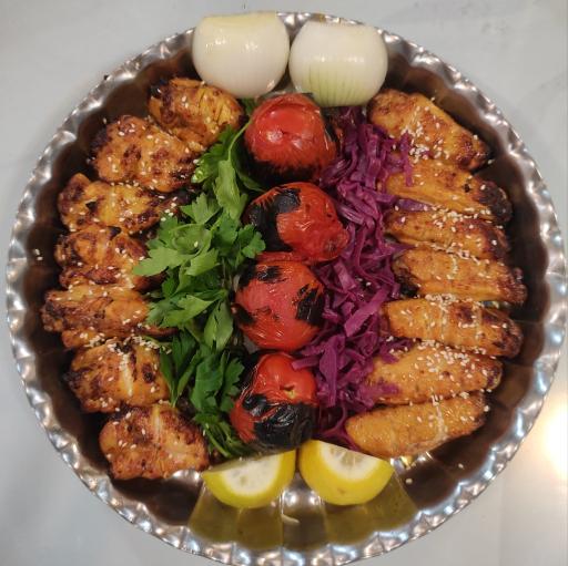 عکس 10 — رستوران و سفره خانه سنتی دلنشین