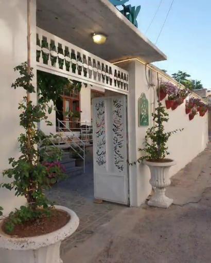 عکس 3 — کافه رستوران خانه گلسرخی