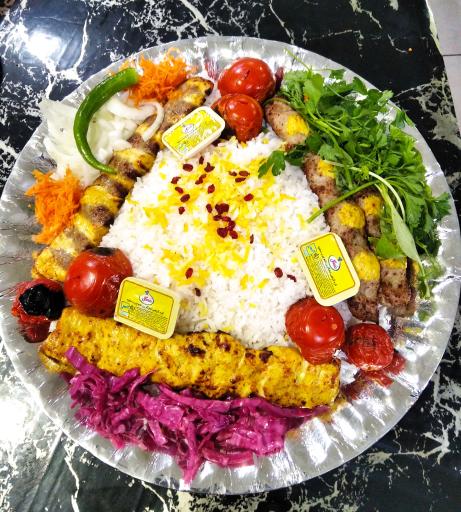 عکس 3 — تهیه غذای امام رضا