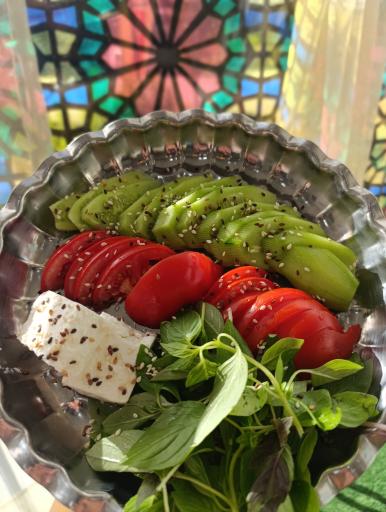 عکس 2 — صبحانه فرشاد
