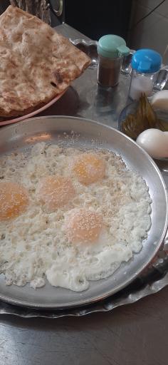 عکس 4 — صبحانه فرشاد