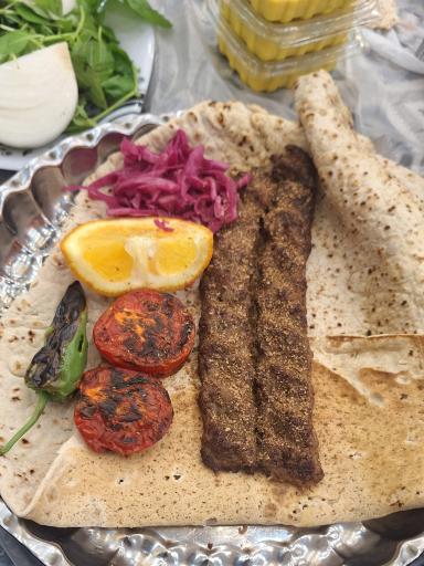 عکس 1 — رستوران دلاور