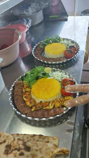 عکس 3 — کباب ساطوری بناب