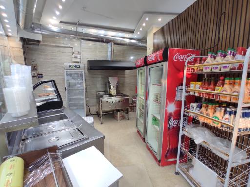 عکس 4 — فست فود کیلویی خانواده