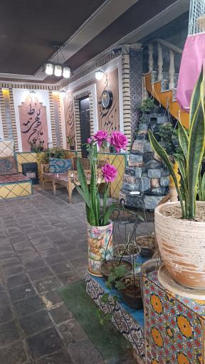 عکس 3 — رستوران و سفره خانه سنتی سهراب سپهری