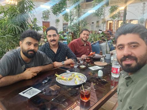 عکس 10 — سفره خانه سنتی مظفری