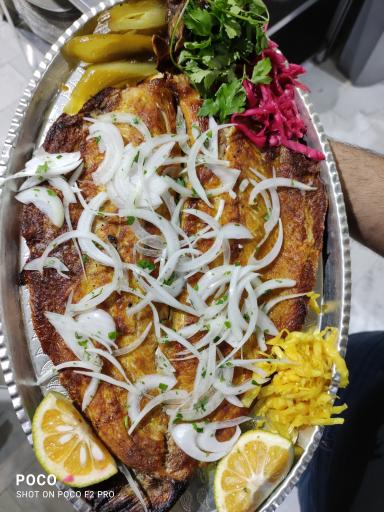 عکس 2 — رستوران و سفره خانه سنتی مهروماه