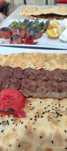 عکس 3 — کبابسرای پدیده گلپا