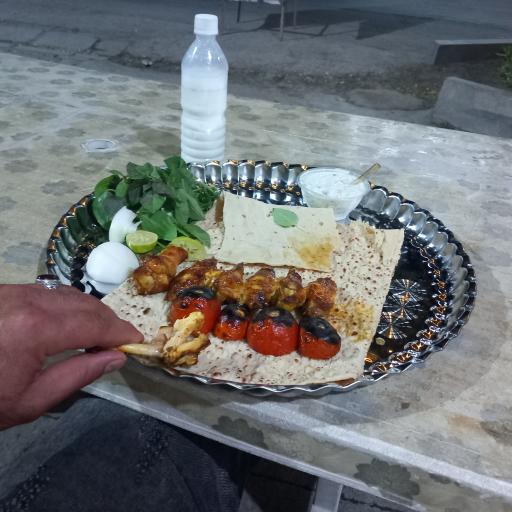 عکس 3 — کبابی دایی رضا