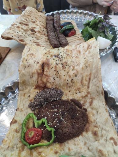 عکس 7 — کباب خانه ساحل محققیان