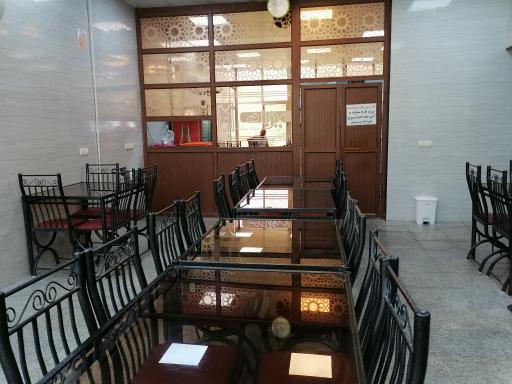 عکس 9 — رستوران میزبان