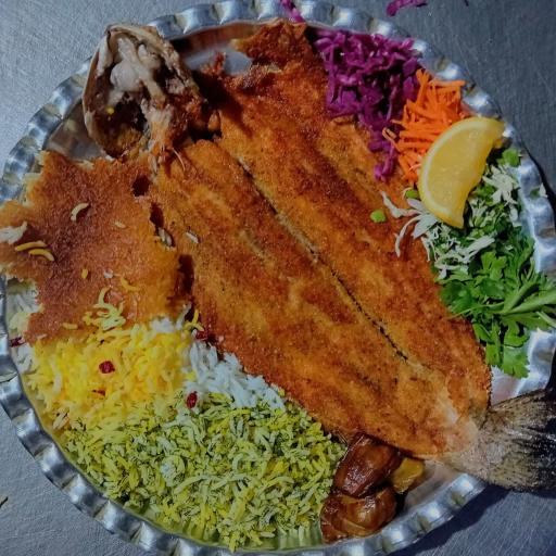 عکس 6 — تهیه غذای خاتون