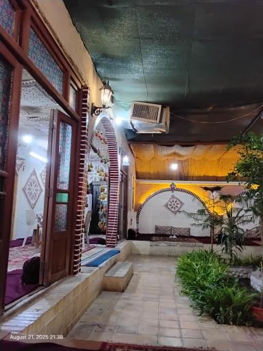 عکس 3 — سفره خانه سرچشمه