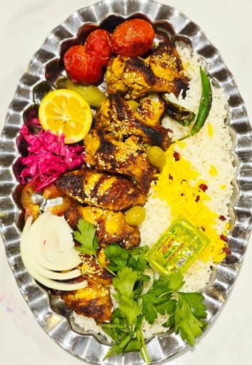 عکس 4 — سفره خانه سنتی صاحب دلان
