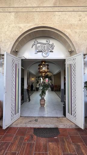 عکس 8 — رستوران طنجه