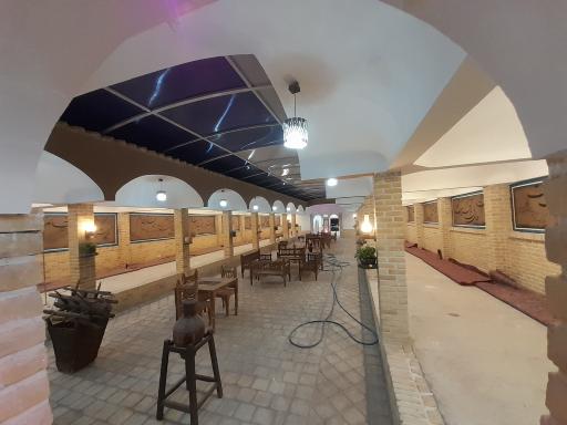 عکس 4 — سفره خانه سنتی کویر مشکات