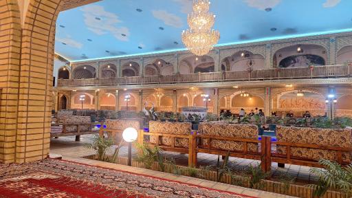 عکس 5 — سفره خانه بین المللی صحرا