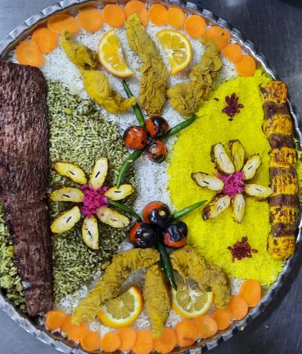 عکس 3 — رستوران شهر شب