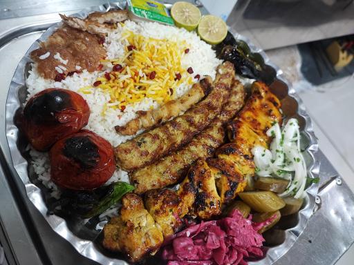 عکس 3 — رستوران ناژوان
