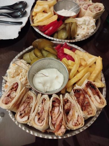 عکس 10 — گاص شاورما