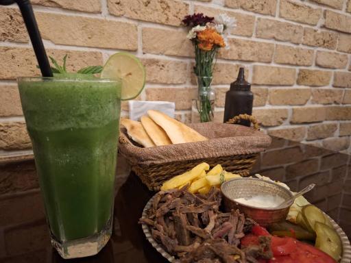 عکس 4 — گاص شاورما