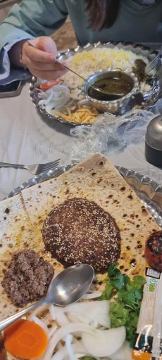 عکس 9 — رستوران و فست فود اکبر مشتی