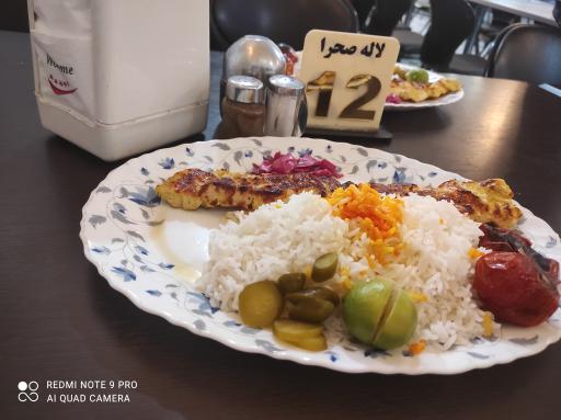 عکس 8 — رستوران لاله صحرا