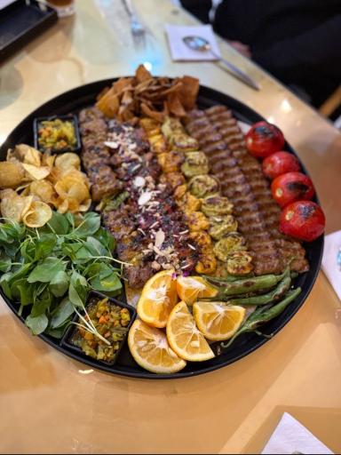 عکس 2 — رستوران شمشاد
