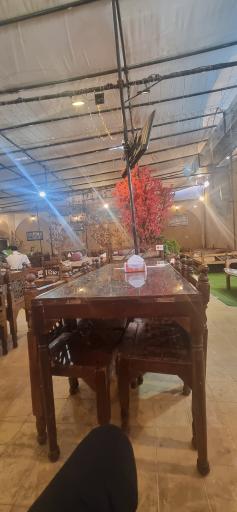 عکس 1 — کباب و بریانی شمشاد