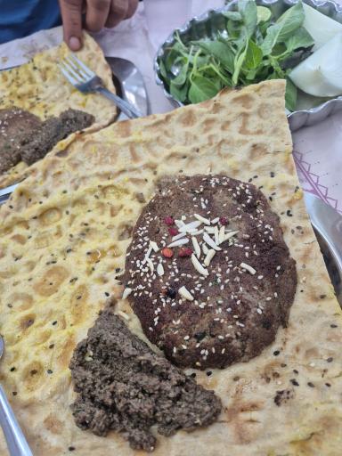عکس 1 — کباب و بریان شمشاد