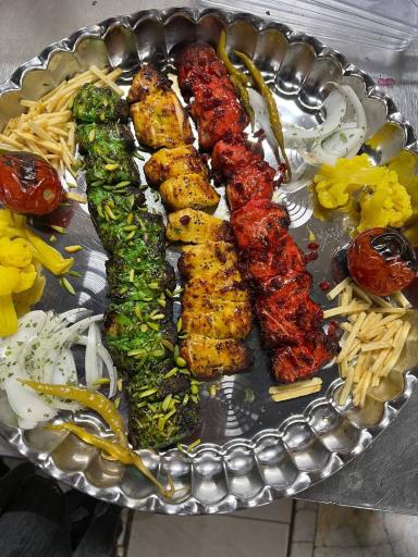 عکس 2 — رستوران فانوس کویر