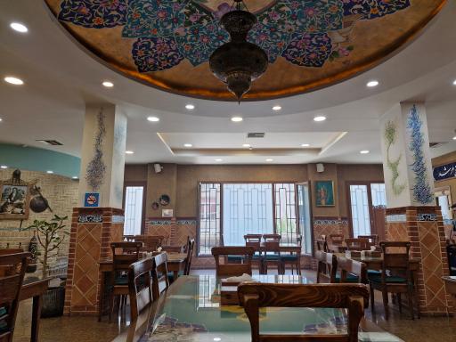 عکس 3 — رستوران مرشد شعبه سعادت آباد